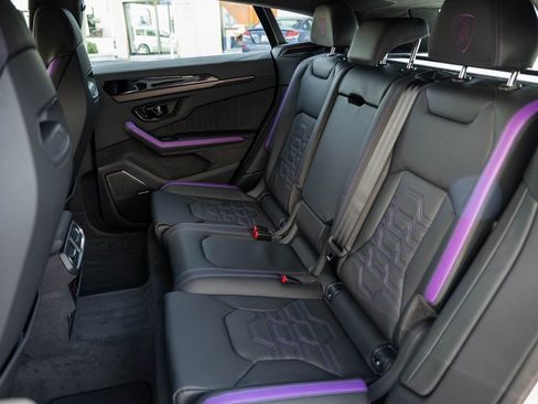 New 2025 Lamborghini Urus SE image 6