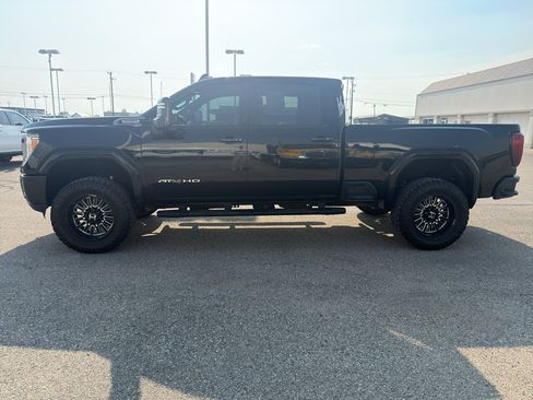 Used 2023 GMC Sierra 3500 AT4 AWD/4WD image 2