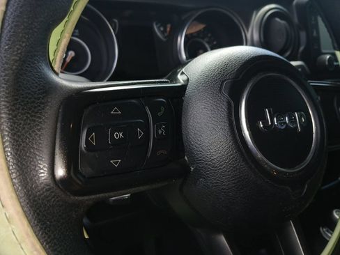 Used 2021 Jeep Wrangler Unlimited Sport AWD/4WD image 19
