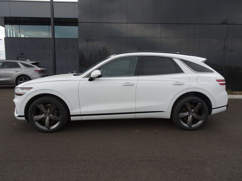 New 2025 Genesis GV70 3.5T Sport w/ Sport Advanced Package image 3