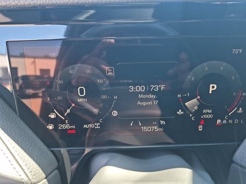 Certified 2025 GMC Yukon XL Denali w/ Sun & Power Step Package AWD/4WD image 13