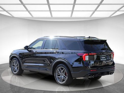 Used 2026 Ford Explorer ST w/ Sun And Sound Package AWD/4WD image 2