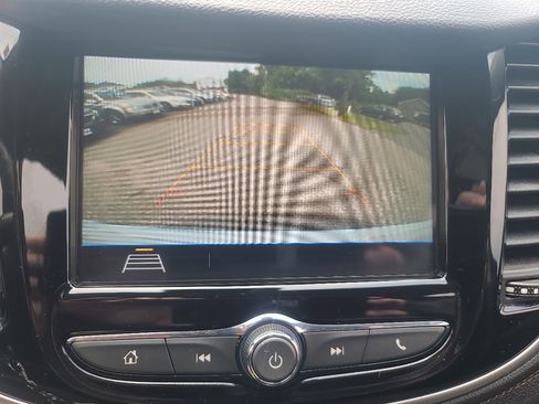 Used 2018 Chevrolet Trax LS image 18