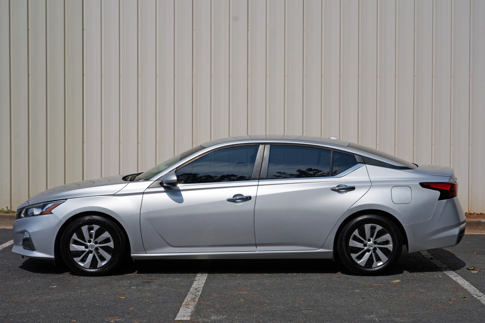 Used 2020 Nissan Altima 2.5 S FWD image 41