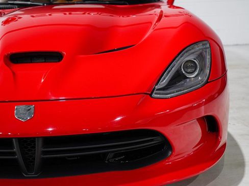 Used 2013 SRT Viper GTS w/ GTS Laguna Interior Pkg image 28
