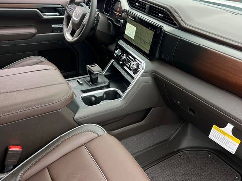 New 2026 GMC Sierra 1500 Denali AWD/4WD image 14