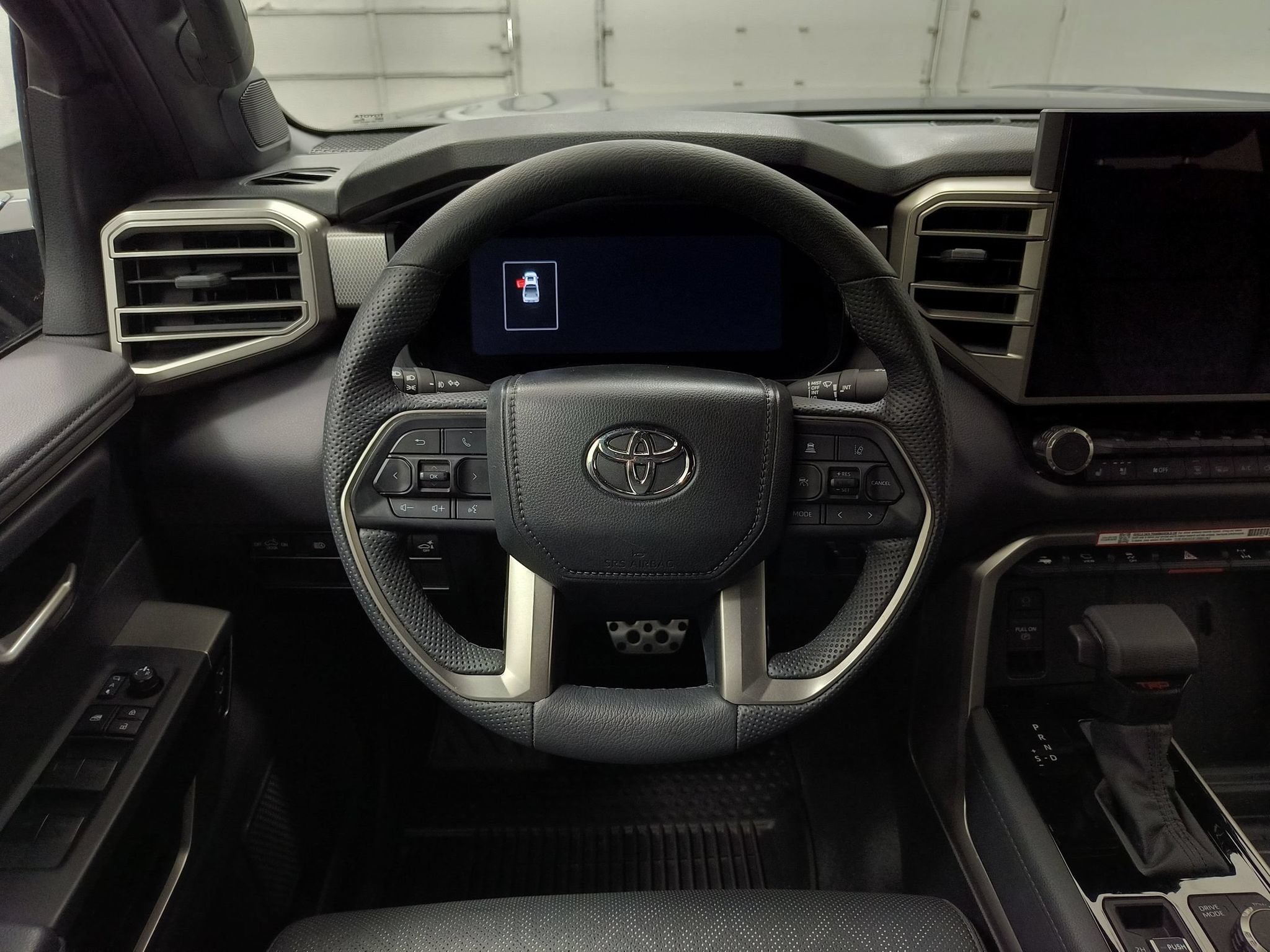 Used 2025 Toyota Tundra Limited w/ TRD Off-Road Package AWD/4WD image 28