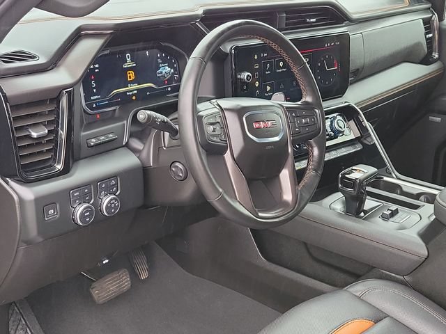 Used 2024 GMC Sierra 1500 AT4 w/ Technology Package AWD/4WD image 9