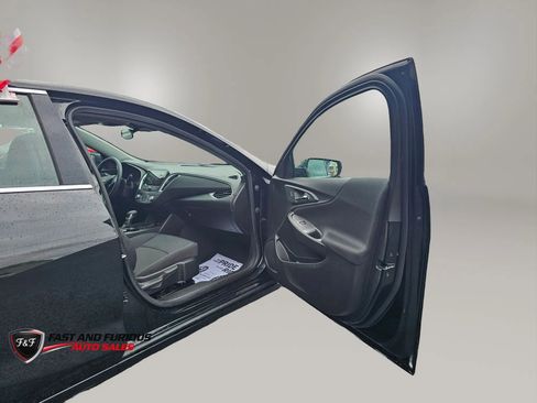 Used 2025 Chevrolet Malibu LT FWD image 11