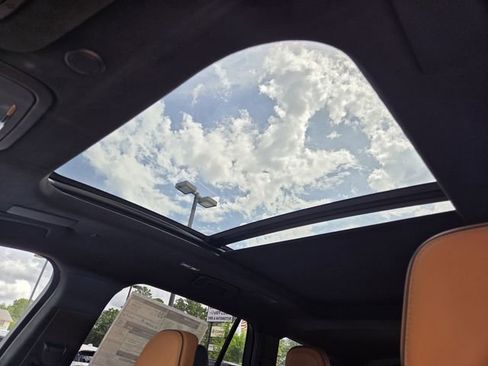 New 2026 Lincoln Aviator Black Label AWD/4WD image 11