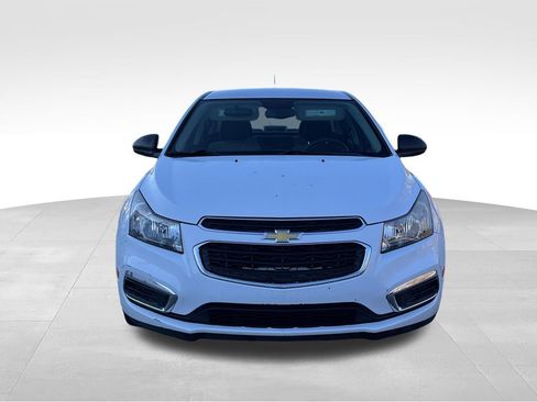 Used 2015 Chevrolet Cruze LS image 6