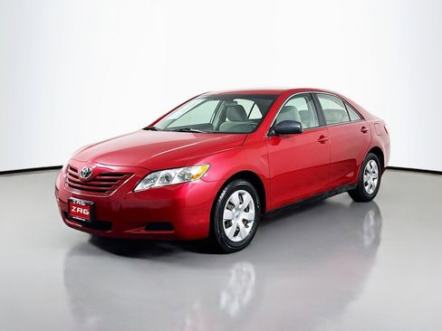 Used 2007 Toyota Camry LE image 1