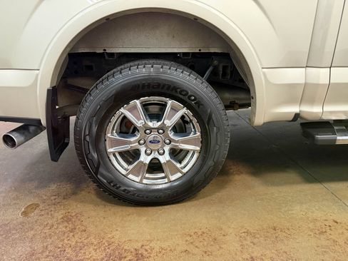 Used 2017 Ford F150 Lariat w/ Equipment Group 502A Luxury AWD/4WD image 90