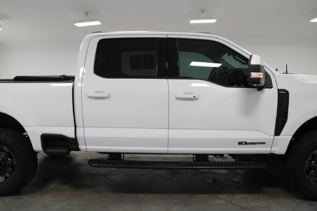 Used 2023 Ford F250 Lariat w/ Lariat Ultimate Package AWD/4WD image 11