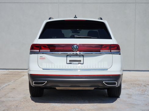 Used 2024 Volkswagen Atlas SE FWD image 7