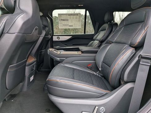 New 2026 Lincoln Navigator Black Label AWD/4WD image 14