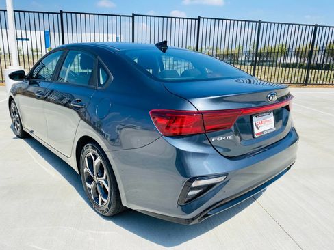 Used 2020 Kia Forte LXS image 8