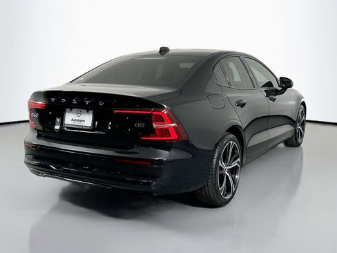 New 2025 Volvo S60 B5 Plus w/ Climate Package image 5