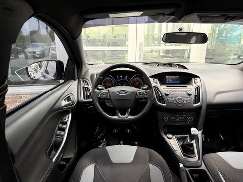 Used 2016 Ford Focus ST FWD image 28