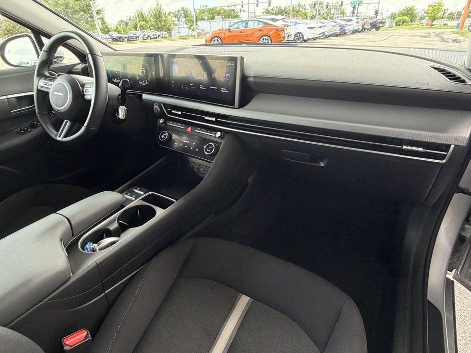 Used 2026 Hyundai Sonata SEL FWD image 24