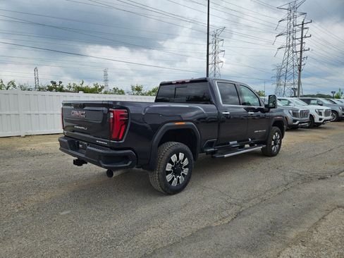 New 2026 GMC Sierra 3500 Denali w/ Technology Package AWD/4WD image 6