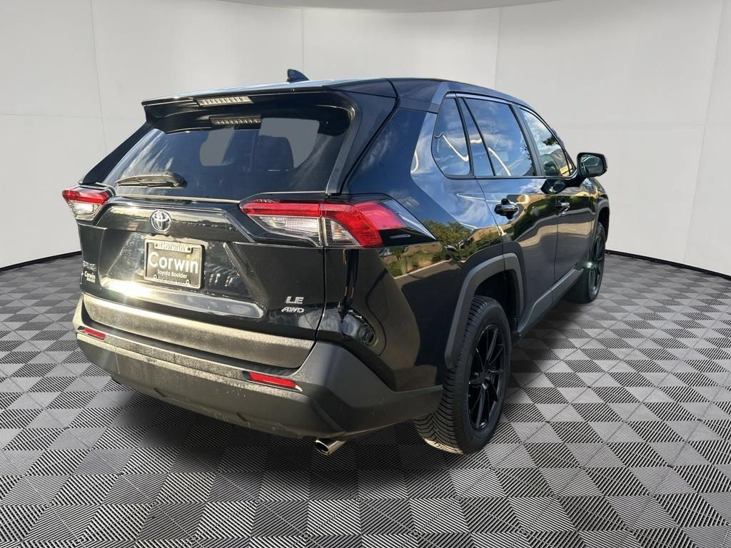 Used 2023 Toyota RAV4 LE AWD/4WD image 8