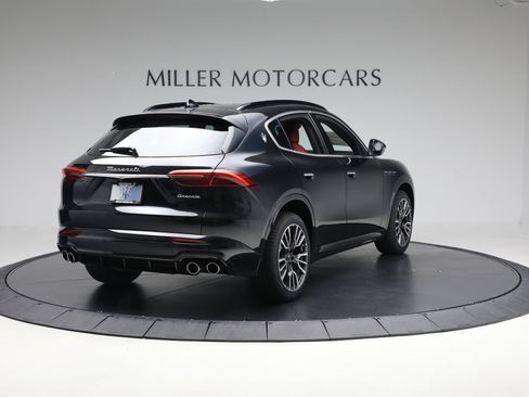New 2025 Maserati Grecale GT image 6