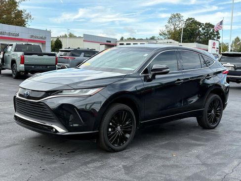 Used 2024 Toyota Venza Nightshade image 26