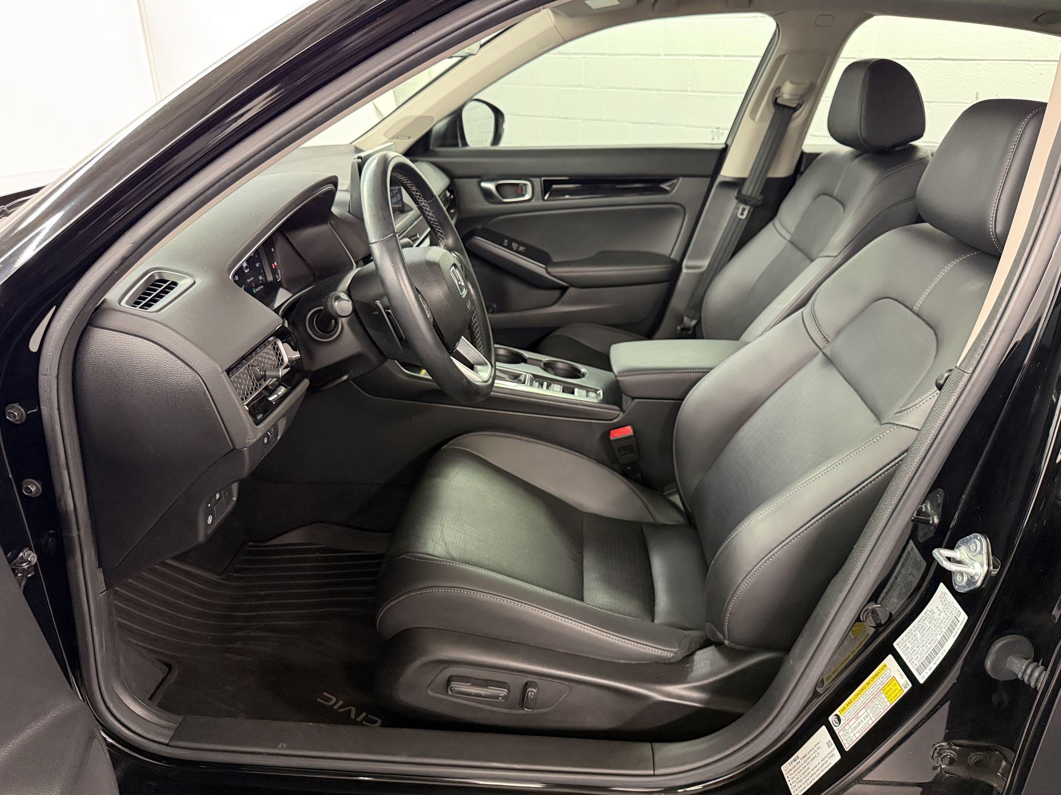 Certified 2024 Honda Civic Touring image 5