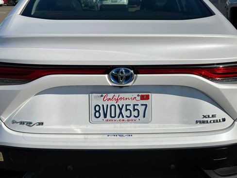 Used 2021 Toyota Mirai XLE w/ Advanced Technology Package image 16