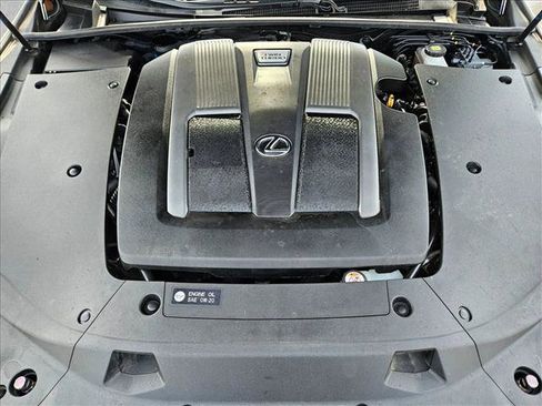 Used 2022 Lexus LS 500 image 24