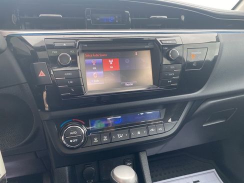 Used 2014 Toyota Corolla L image 25