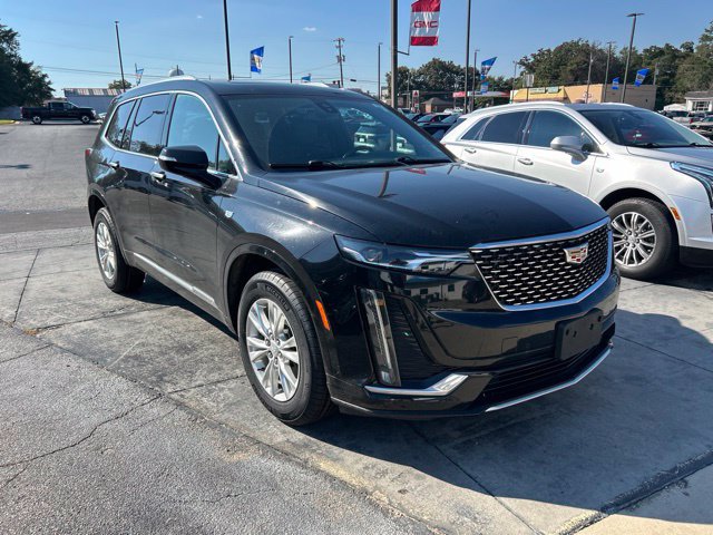 Used 2023 Cadillac XT6 Luxury AWD/4WD image 2