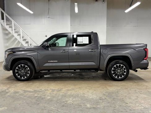 Used 2024 Toyota Tundra Limited AWD/4WD image 4