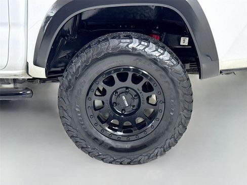 Used 2019 Toyota Tacoma TRD Pro image 39