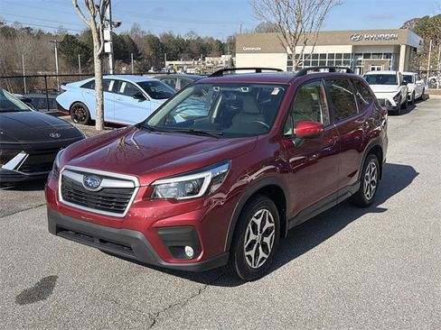 Used 2021 Subaru Forester Premium image 3