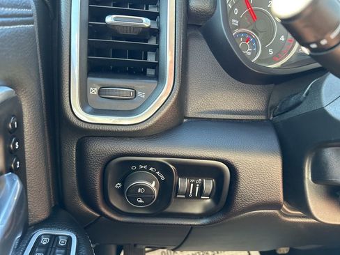 Used 2024 RAM 2500 Laramie image 22
