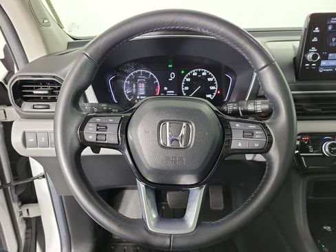 Used 2025 Honda Pilot Touring image 22