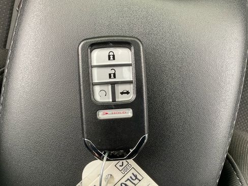 Used 2022 Honda HR-V EX image 36
