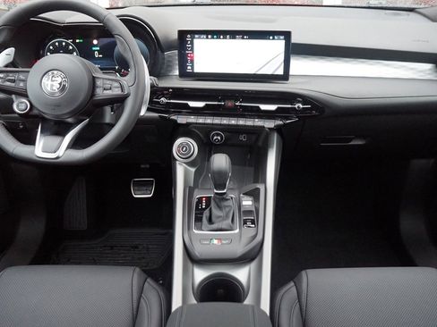 New 2024 Alfa Romeo Tonale Veloce image 32