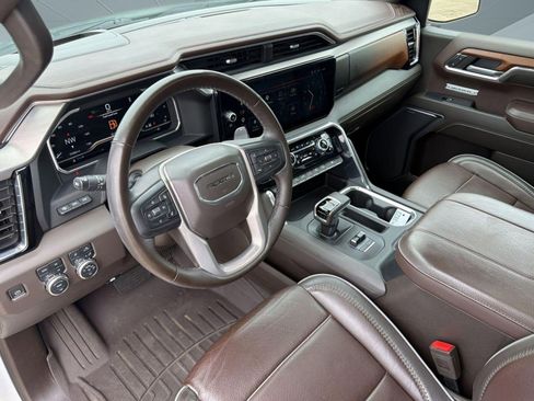 Used 2023 GMC Sierra 1500 Denali w/ Denali Reserve Package AWD/4WD image 4