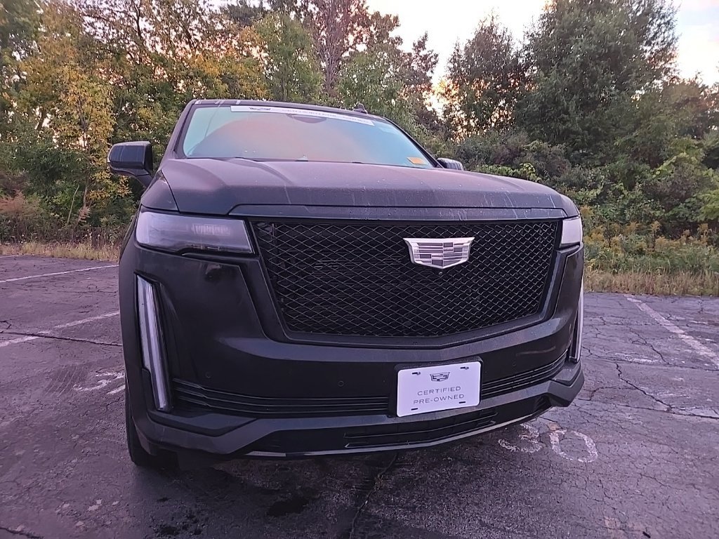 Certified 2024 Cadillac Escalade Sport w/ LPO, ONYX Package AWD/4WD image 10