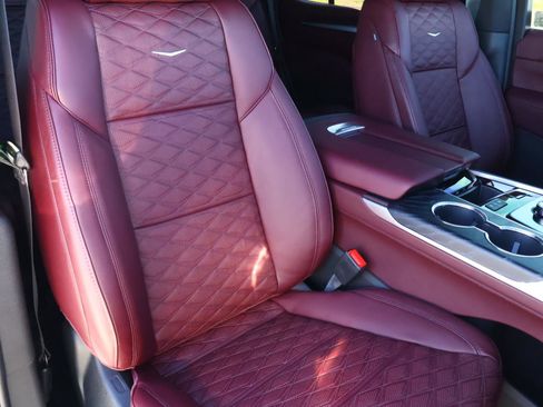 Used 2026 Cadillac Escalade Sport w/ LPO, Floor Liner Package image 26