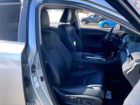 Used 2022 Lexus RX 350L Premium w/ Premium Package image 9
