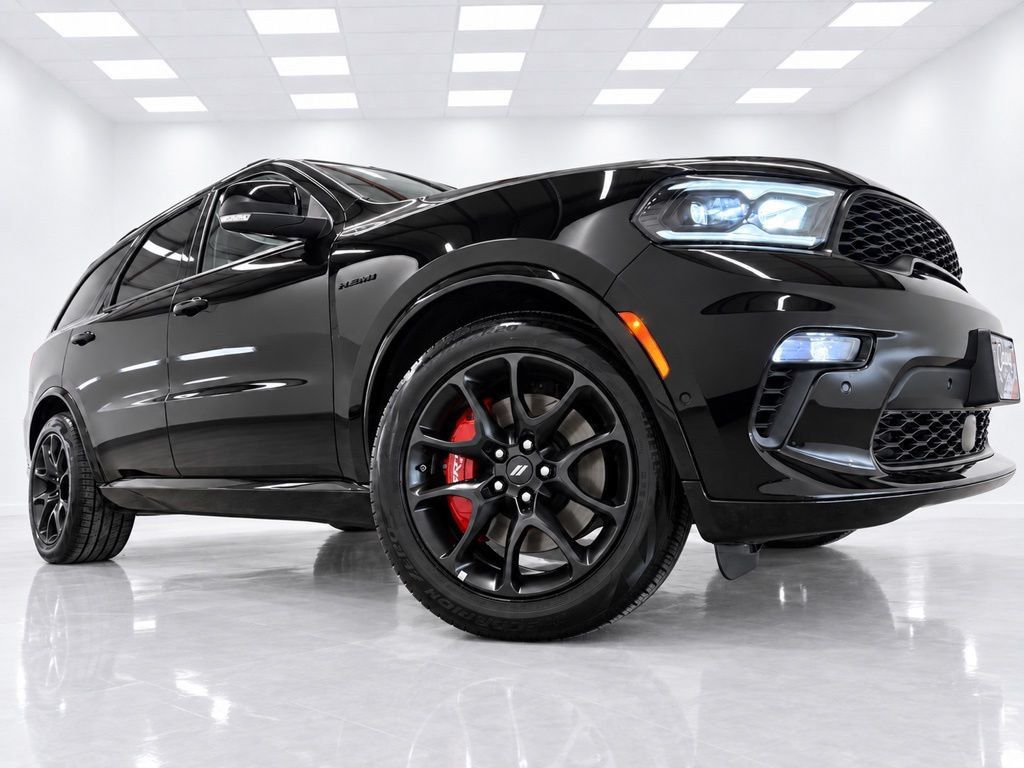 Used 2023 Dodge Durango R/T w/ Tow 'N Go Package AWD/4WD image 7
