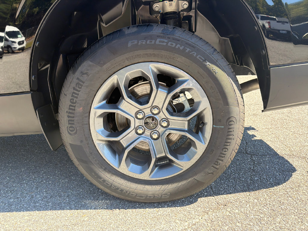 Used 2026 Ford Maverick XLT w/ Equipment Group 301A AWD/4WD image 19