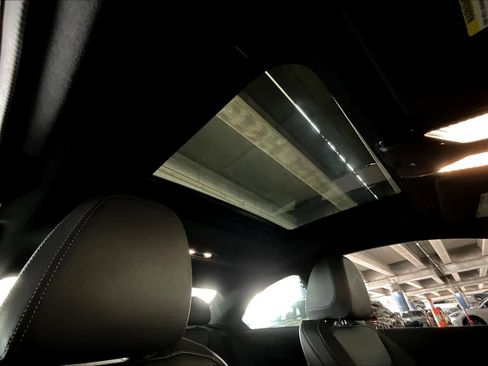 Certified 2025 BMW 230i Coupe image 13