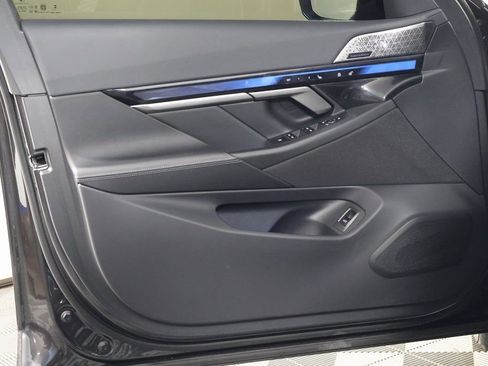 Used 2024 BMW i5 M60 w/ Premium Package image 12