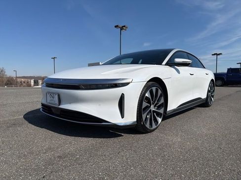 Used 2024 Lucid Air Touring image 4