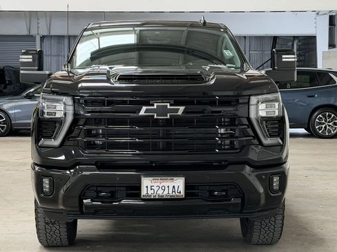 Used 2024 Chevrolet Silverado 2500 LTZ w/ LTZ Plus Package AWD/4WD image 10